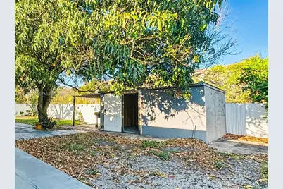 18901 NW 28th Pl, Miami Gardens, FL 33056 - Photo 36