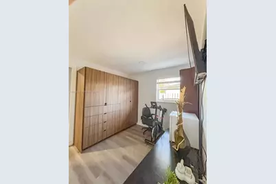 18901 NW 28th Pl, Miami Gardens, FL 33056 - Photo 20