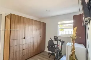18901 NW 28th Pl, Miami Gardens, FL 33056 - Photo 20