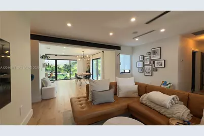3261 SW 16th Ln, Miami, FL 33145 - Photo 4