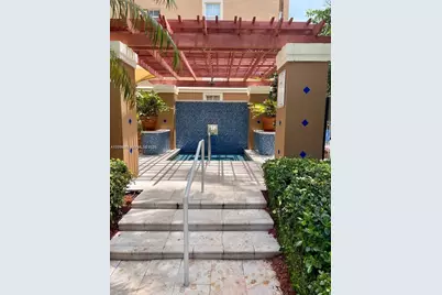 19655 E Country Club Dr #6106, Aventura, FL 33180 - Photo 2