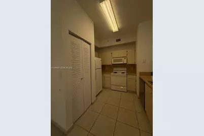 7280 NW 114th Ave #201-8, Doral, FL 33178 - Photo 10