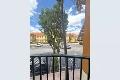 7280 NW 114th Ave #201-8, Doral, FL 33178 - Photo 4
