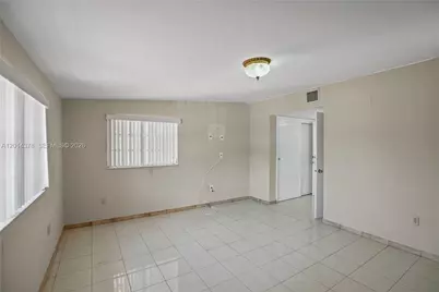 9930 SW 40th Ter, Miami, FL 33165 - Photo 14
