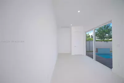 10381 NW 67th Ter, Doral, FL 33178 - Photo 24