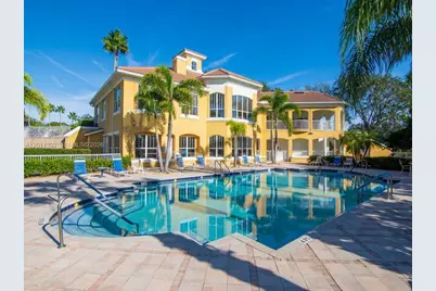 5035 Fairways Cir #305, Vero Beach, FL 32967 - Photo 6
