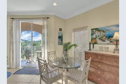 5035 Fairways Cir #305, Vero Beach, FL 32967 - Photo 4