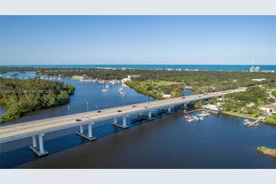 5035 Fairways Cir #305, Vero Beach, FL 32967 - Photo 40