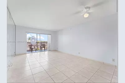 8005 Lake Dr #408, Doral, FL 33166 - Photo 18