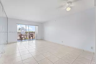 8005 Lake Dr, Doral, FL 33166 - Photo 18