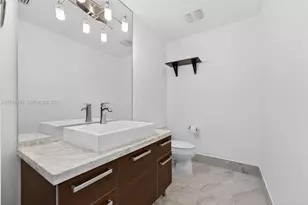 253 NE 2nd St, Miami, FL 33132 - Photo 6