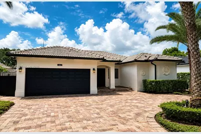 16347 NW 88th Pl, Miami Lakes, FL 33018 - Photo 1