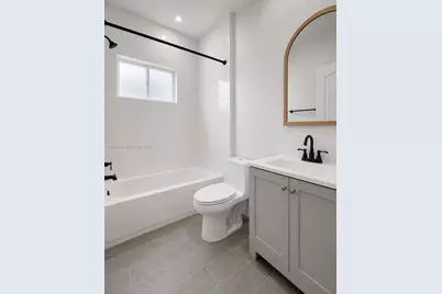 16347 NW 88th Pl, Miami Lakes, FL 33018 - Photo 14