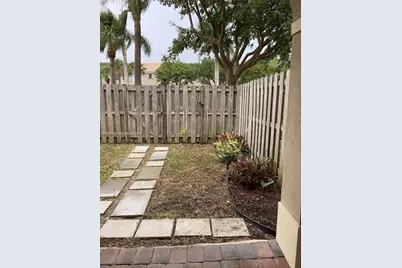 8879 SW 227th Ter, Cutler Bay, FL 33190 - Photo 16
