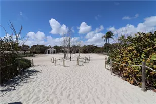 835 83rd St, Miami Beach, FL 33141 - Photo 40