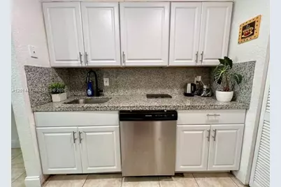 500 NE 2nd St #211, Dania Beach, FL 33004 - Photo 6