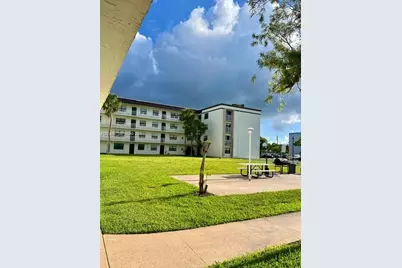500 NE 2nd St #211, Dania Beach, FL 33004 - Photo 1