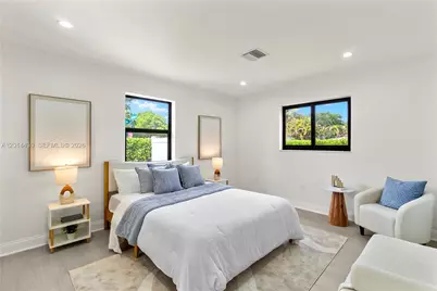 10 NW 100th St, Miami Shores, FL 33150 - Photo 4