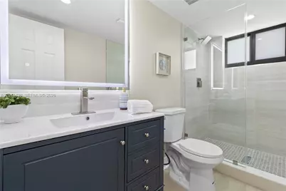 10 NW 100th St, Miami Shores, FL 33150 - Photo 12