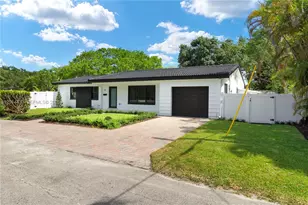 10 NW 100th St, Miami Shores, FL 33150 - Photo 2