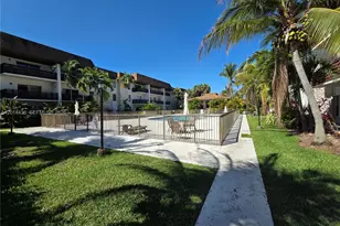 7477 SW 82nd St, Miami, FL 33143 - Photo 18