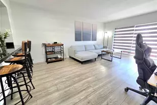 7477 SW 82nd St, Miami, FL 33143 - Photo 6