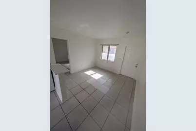 1270 NE 139th St #2, North Miami, FL 33161 - Photo 4
