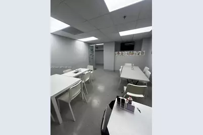 900 W 49th St, Hialeah, FL 33012 - Photo 12