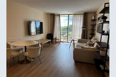 2821 N Miami Beach Blvd #4E, North Miami Beach, FL 33160 - Photo 2