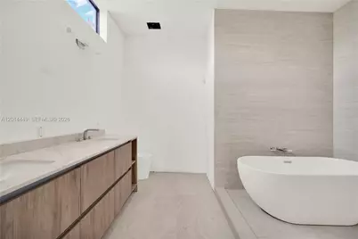 1501 SW 21st St, Miami, FL 33145 - Photo 16