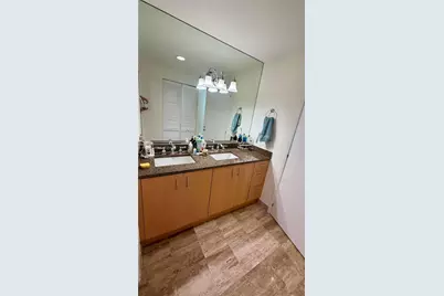 300 S Biscayne Blvd #T-3212, Miami, FL 33131 - Photo 10