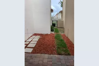 8879 SW 227th Ter, Cutler Bay, FL 33190 - Photo 12