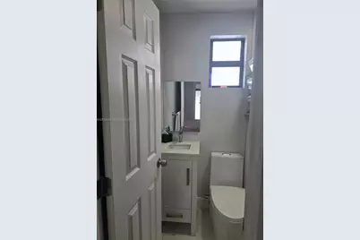 801 NW 35th Ave #0, Miami, FL 33125 - Photo 14