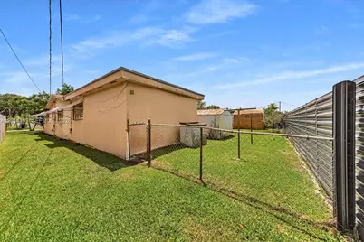 9261 SW 55th St, Cooper City, FL 33328 - Photo 34
