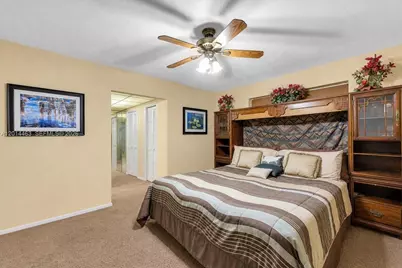 9261 SW 55th St, Cooper City, FL 33328 - Photo 10