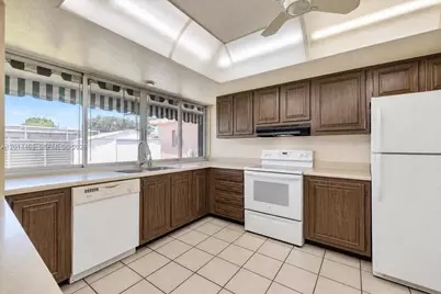 9261 SW 55th St, Cooper City, FL 33328 - Photo 22