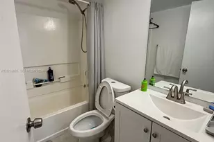 6955 NW 186th St, Hialeah, FL 33015 - Photo 20