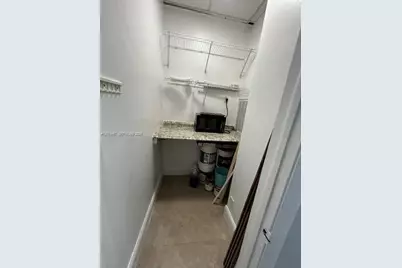 900 W 49th St, Hialeah, FL 33012 - Photo 10