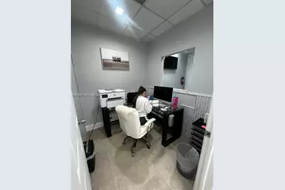900 W 49th St, Hialeah, FL 33012 - Photo 4
