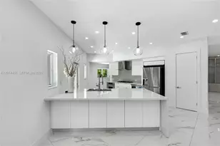 711 Sunset Dr, Coral Gables, FL 33143 - Photo 10