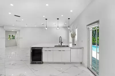 711 Sunset Dr, Coral Gables, FL 33143 - Photo 12