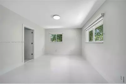 711 Sunset Dr, Coral Gables, FL 33143 - Photo 22