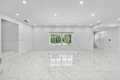 711 Sunset Dr, Coral Gables, FL 33143 - Photo 6