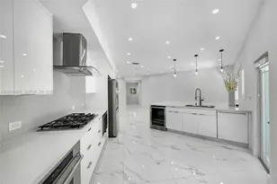 711 Sunset Dr, Coral Gables, FL 33143 - Photo 14