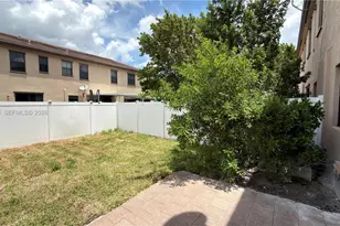 3469 W 106th St, Hialeah, FL 33018 - Photo 26