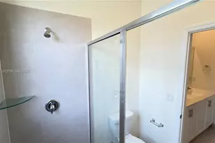 3469 W 106th St, Hialeah, FL 33018 - Photo 22