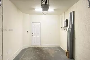 3469 W 106th St, Hialeah, FL 33018 - Photo 36