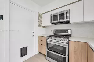 1419 Harding St, Hollywood, FL 33020 - Photo 2