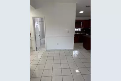 2212 W 74th St #201-28, Hialeah, FL 33016 - Photo 4