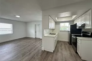 3660 NE 11th Ave, Oakland Park, FL 33334 - Photo 2